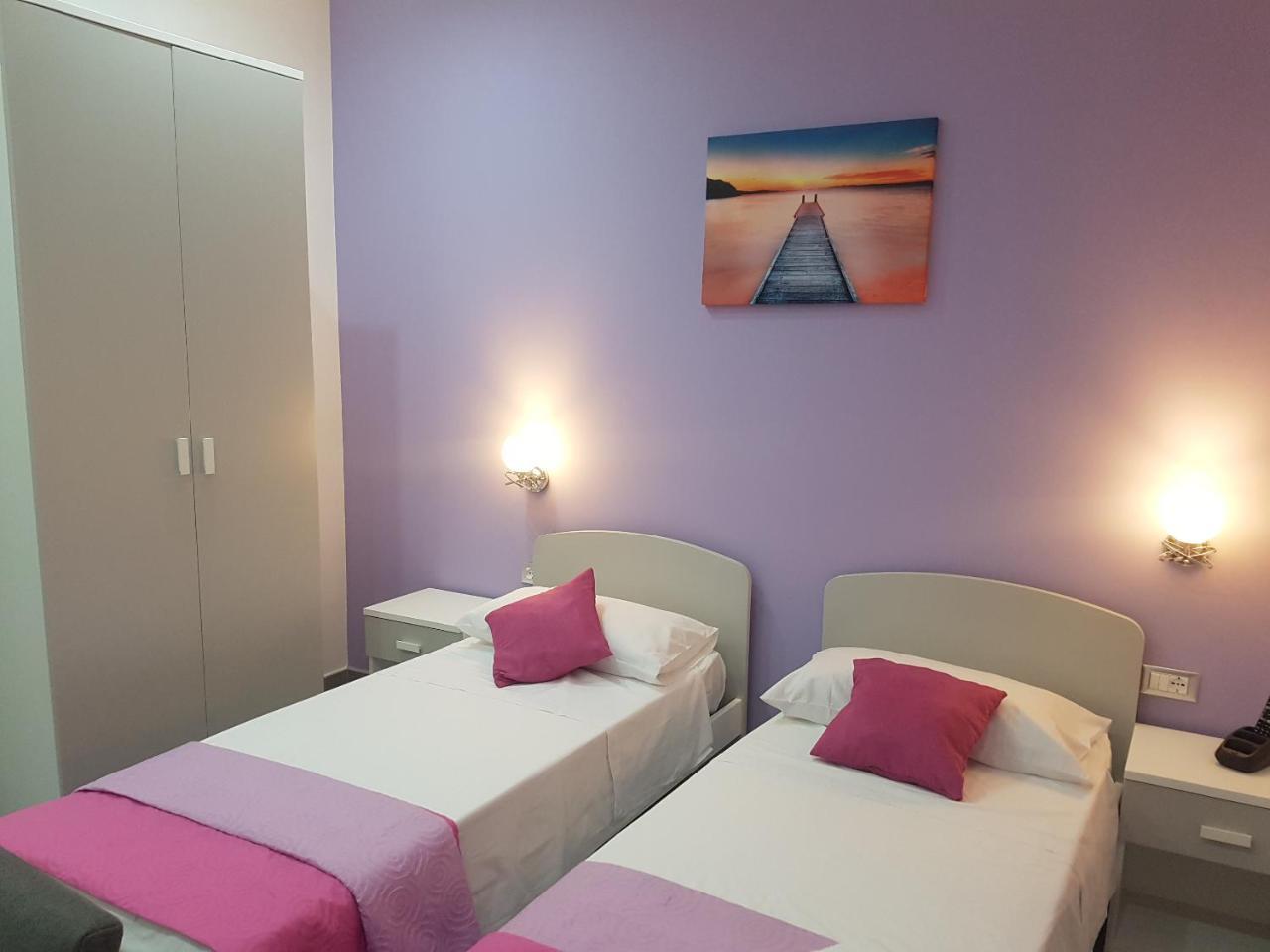 Isola Bella Hotel *